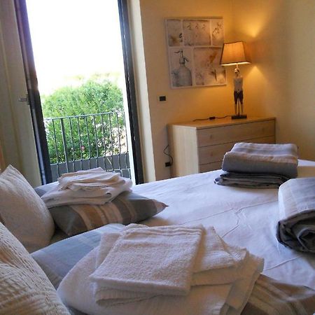 Garda Dreams Apartment Torri Del Benaco Exterior photo