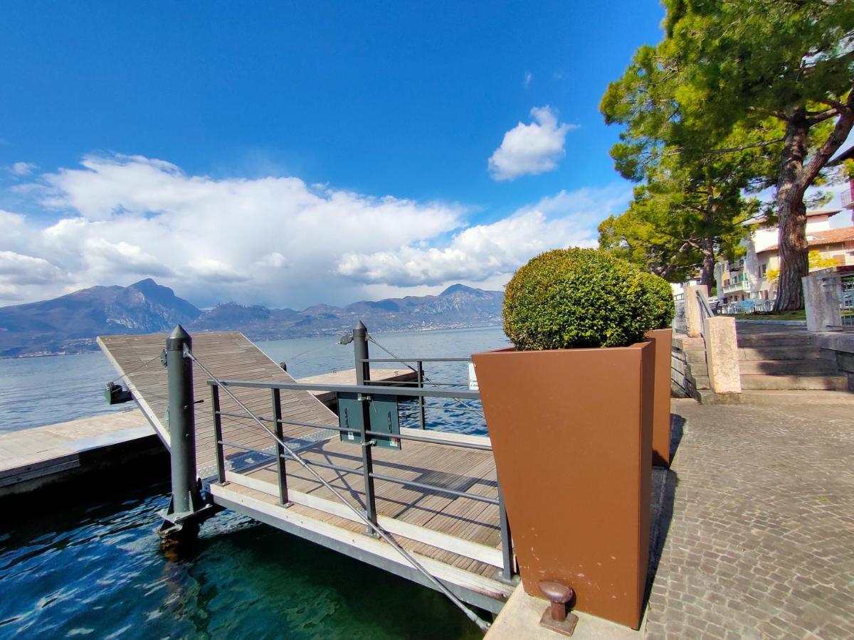 Garda Dreams Apartment Torri Del Benaco Exterior photo