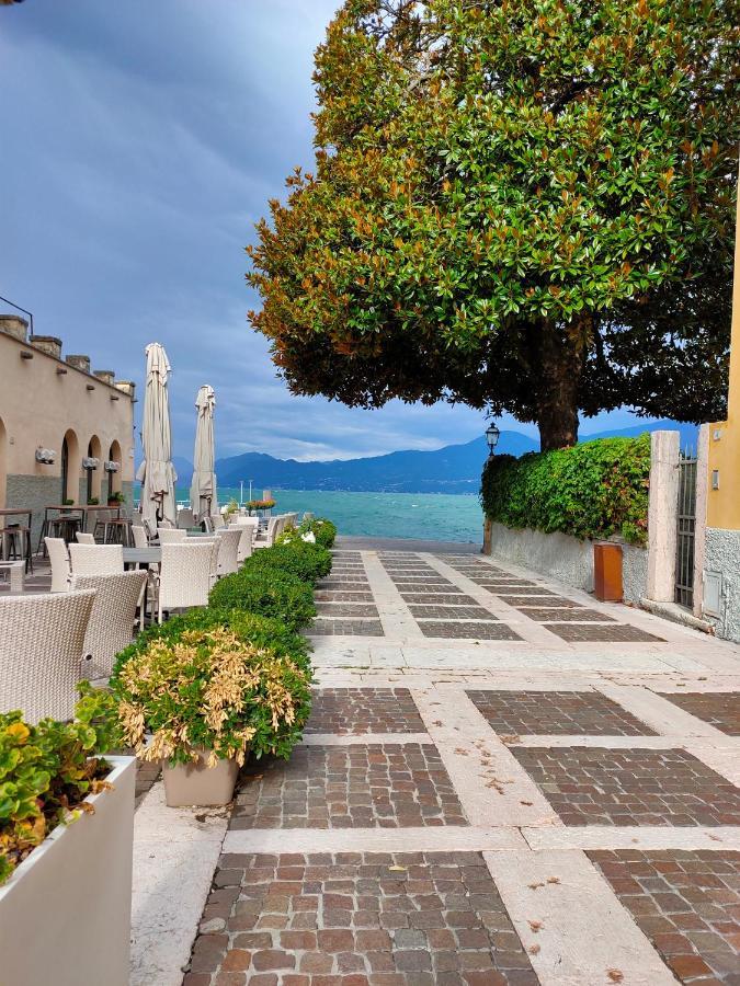 Garda Dreams Apartment Torri Del Benaco Exterior photo