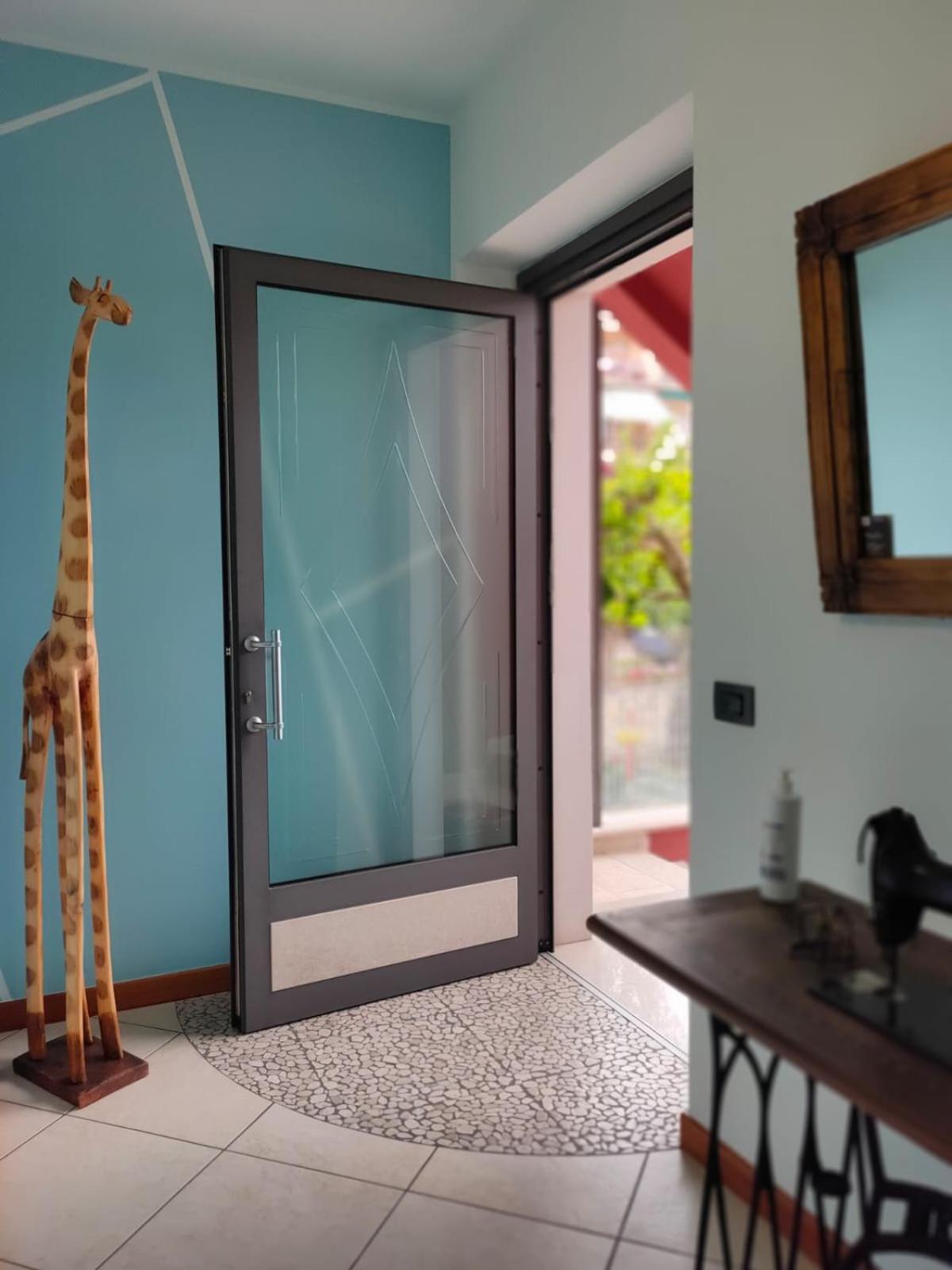 Garda Dreams Apartment Torri Del Benaco Exterior photo