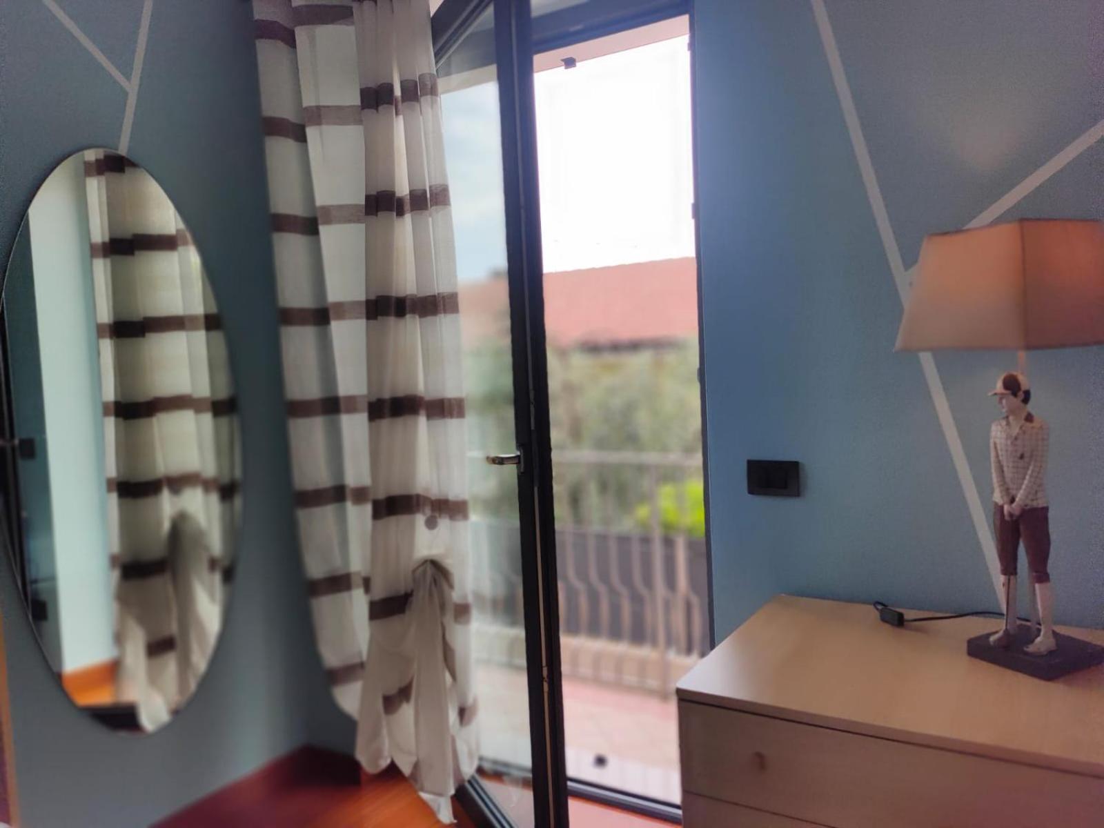 Garda Dreams Apartment Torri Del Benaco Exterior photo